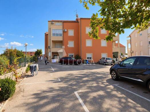 Wohnung zur Miete 650 € 4 Zimmer 66 m² Geschoss 2/2 Vodice Vodice 22211