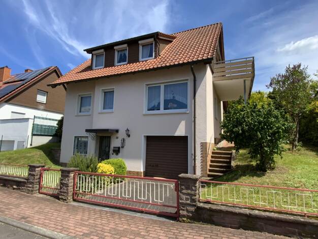 Einfamilienhaus zum Kauf 215.000 € 6 Zimmer 120 m² 510 m² Grundstück Bad Hersfeld Bad Hersfeld 36251