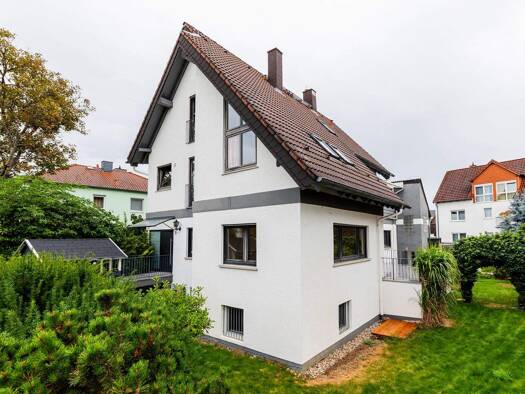 Mehrfamilienhaus zum Kauf 725.000 € 8 Zimmer 229 m² 371 m² Grundstück Bischofsheim 65474