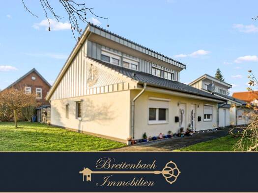 Doppelhaushälfte zum Kauf 210.000 € 3 Zimmer 82 m² 1.343 m² Grundstück Brake Brake (Unterweser) 26919