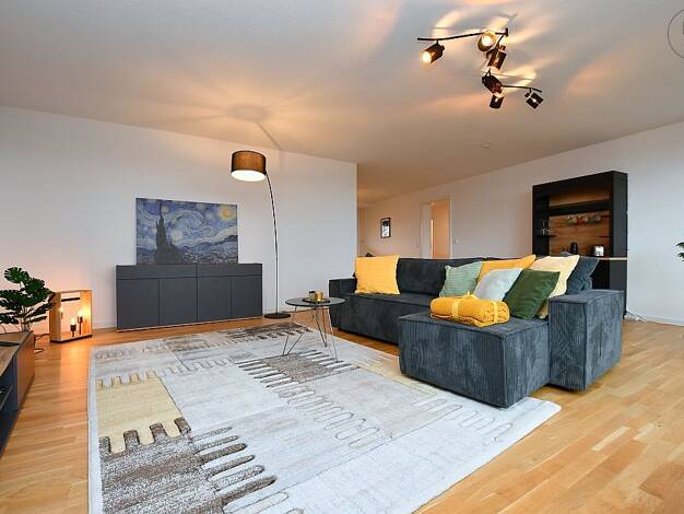 Wohnung zur Miete auf Zeit 2.490 € 3,5 Zimmer 101 m² frei ab sofort Böblingen 71032