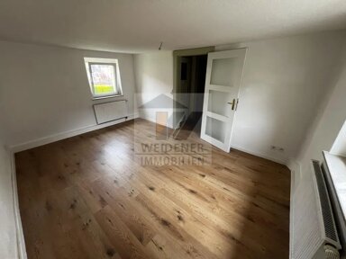 Haus zum Kauf provisionsfrei 132.000 € 6 Zimmer 180 m² 3.500 m² Grundstück Cretzschwitz Cretzschwitz Bad Köstritz 07554