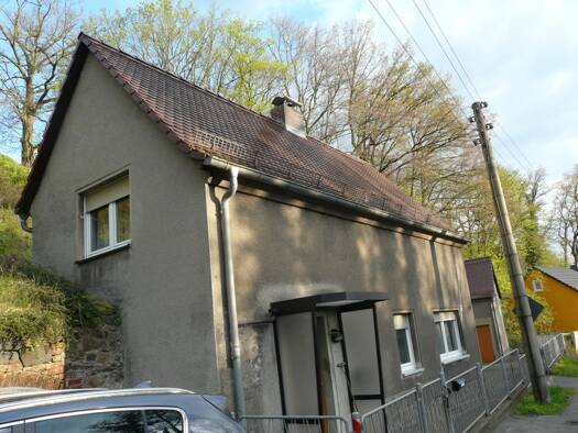 Einfamilienhaus zum Kauf 149.999 € 4 Zimmer 78 m² 473 m² Grundstück Grimma Grimma 04668