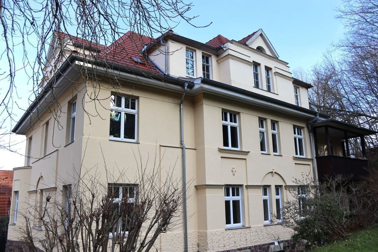 Villa zum Kauf 975.000 € 16 Zimmer 460 m²<br/>Wohnfläche 1.600 m²<br/>Grundstück ab sofort<br/>Verfügbarkeit Eisenach Eisenach 99817