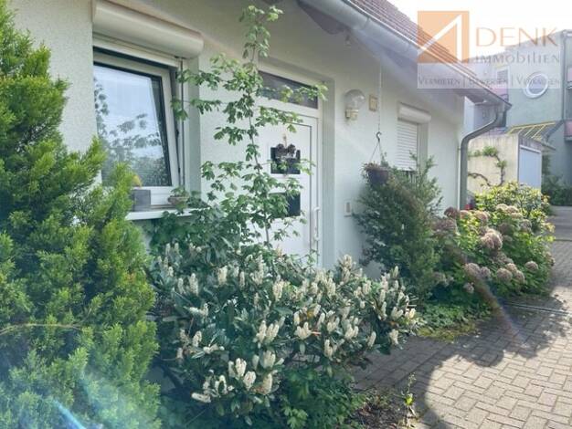 Doppelhaushälfte zur Miete 1.400 € 5 Zimmer 116 m² frei ab sofort Kitzingen Kitzingen 97318