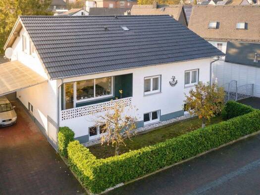 Einfamilienhaus zum Kauf 359.000 € 6 Zimmer 220 m² 634 m² Grundstück Marienrachdorf 56242
