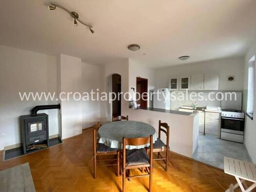 Wohnung zum Kauf 250.000 € 3 Zimmer 76 m² Supetar