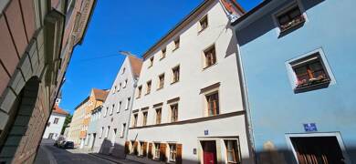 Wohnung zur Miete 1.390 € 2 Zimmer 75,1 m² 2. Geschoss frei ab 01.09.2025 Innenstadt Regensburg 93047
