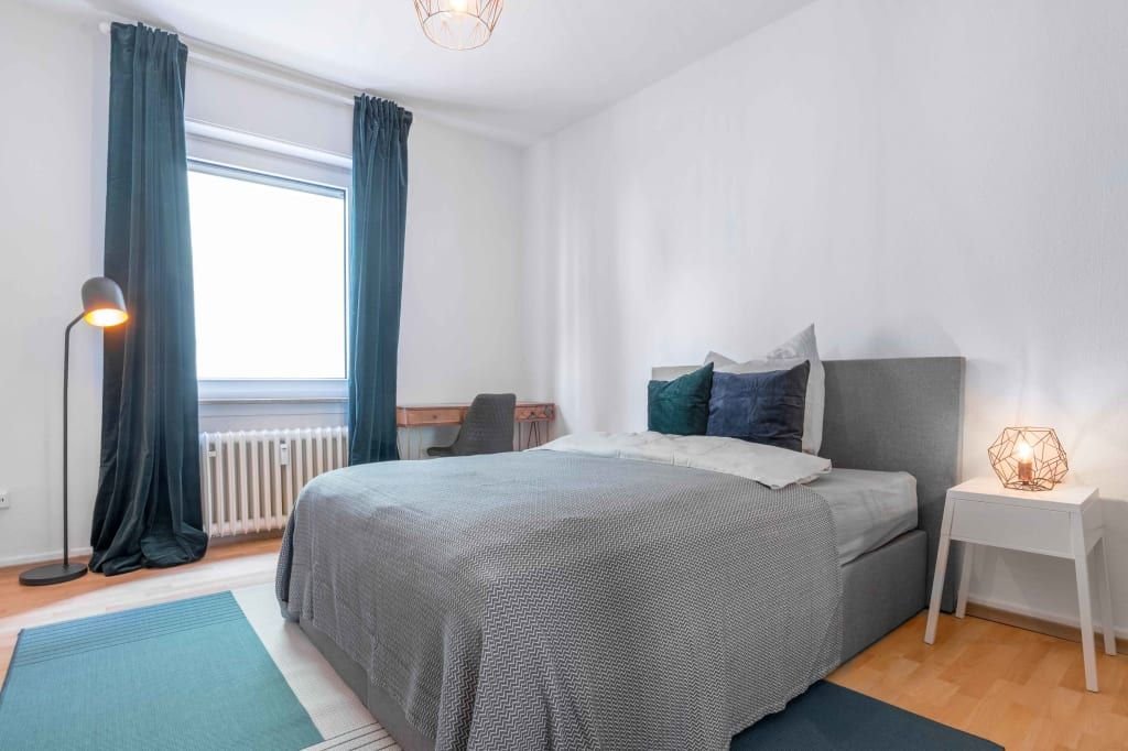 Wohnung zur Miete Wohnen auf Zeit 815 € 3 Zimmer 16 m²<br/>Wohnfläche 20.01.2025<br/>Verfügbarkeit Robert-Mayer-Straße Bockenheim Frankfurt am Main 60486