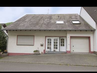 Wohnung zur Miete 854 € 3,5 Zimmer 95 m² Geschoss EG/3 frei ab 01.09.2025 Moselkern 56254