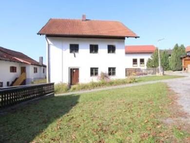 Einfamilienhaus zum Kauf provisionsfrei 120.000 € 7 Zimmer 120 m² 178 m² Grundstück Rattenberg Rattenberg 94371