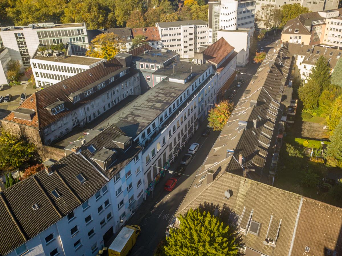 Bürofläche zur Miete provisionsfrei 7,90 € 386 m²<br/>Bürofläche ab 386 m²<br/>Teilbarkeit Südviertel Essen 45128