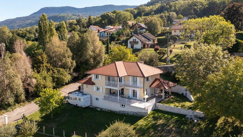 Einfamilienhaus zum Kauf 995.000 € 6 Zimmer 330 m² 1.500 m² Grundstück CRANVES SALES 74380