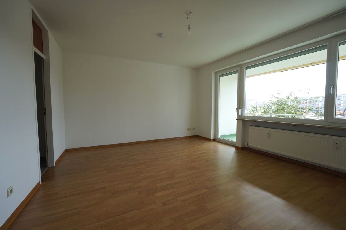 Wohnung zum Kauf 370.000 € 2 Zimmer 53,3 m²<br/>Wohnfläche 2.<br/>Geschoss ab sofort<br/>Verfügbarkeit Neupasing München 81245