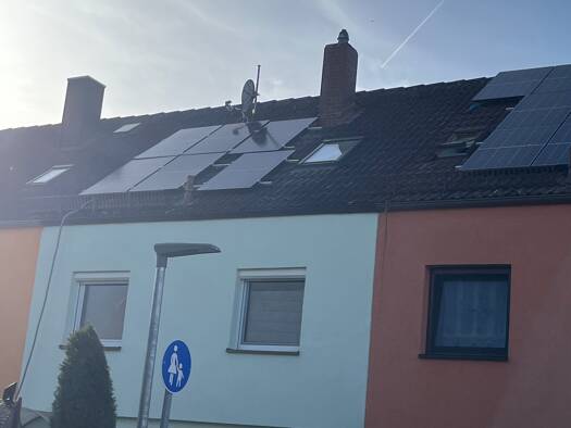 Reihenhaus zur Miete 2.000 € 5 Zimmer 150 m² frei ab 01.04.2026 Burgfarrnbach Fürth 90768