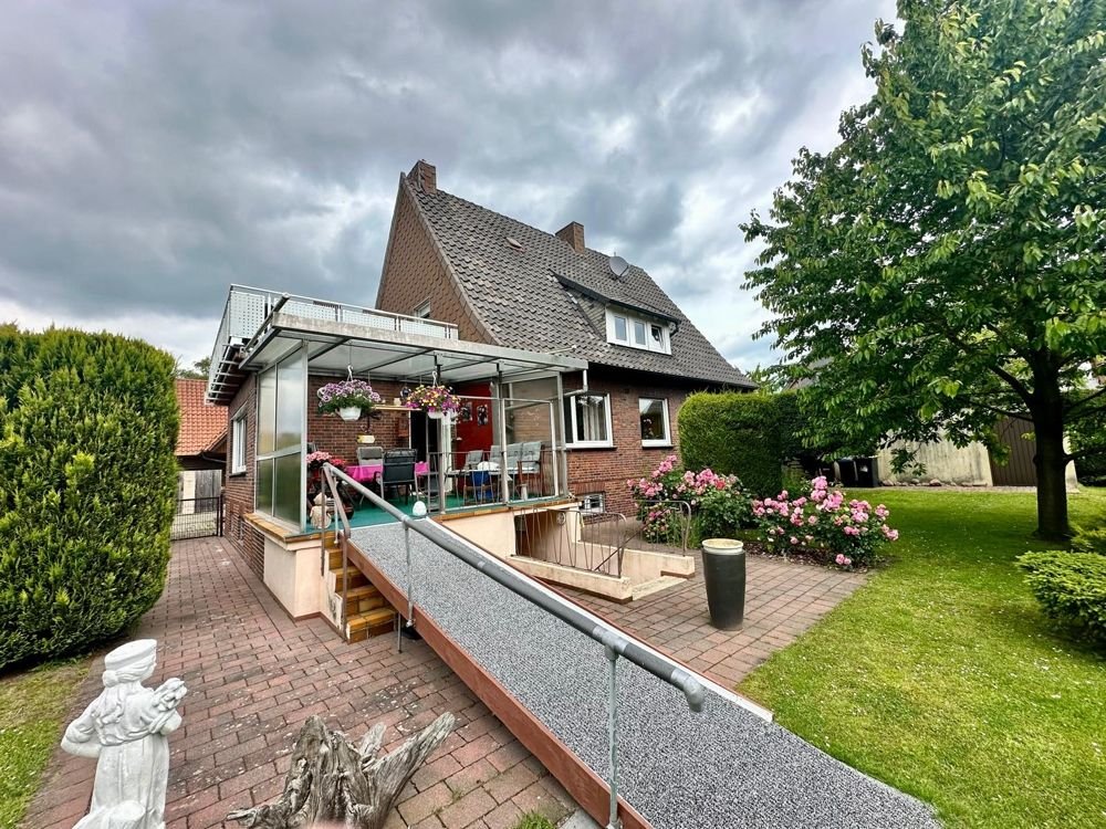 Mehrfamilienhaus zum Kauf 395.000 € 7 Zimmer 180 m²<br/>Wohnfläche 1.049 m²<br/>Grundstück Burgsteinfurt Steinfurt 48585