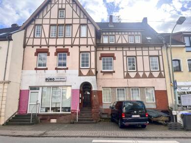 Mehrfamilienhaus zum Kauf als Kapitalanlage geeignet 305.000 € 18 Zimmer 350 m² Marktplatz 9 Dirmingen Eppelborn 66571