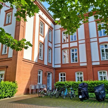 Wohnung zur Miete 675 € 2 Zimmer 73,9 m² frei ab sofort Lobedanzgang 13 Altstadt Schwerin 19053