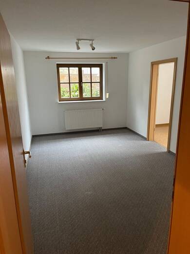 Wohnung zur Miete 399 € 1,5 Zimmer 30 m² Geschoss EG/2 frei ab 15.07.2025 Schwanfeld 97523