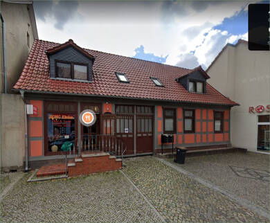 Mehrfamilienhaus zum Kauf 290.000 € 450 m² 942 m² Grundstück Brandenburger Straße 48 Genthin Genthin 39307
