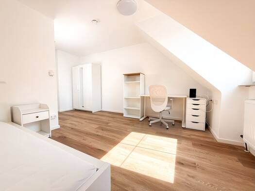 Studio zum Kauf 125.000 € 1 Zimmer 18 m² 4. Geschoss Anger Erlangen 91052