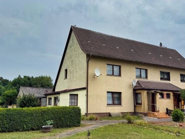 Doppelhaushälfte zum Kauf 139.000 € 5 Zimmer 130 m² 1.124 m² Grundstück Tutow 17129
