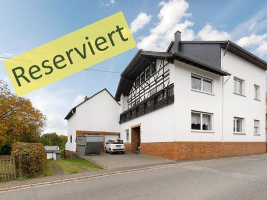 Mehrfamilienhaus zum Kauf 240.000 € 12 Zimmer 298 m² 1.322 m² Grundstück Lutzerath Lutzerath 56826