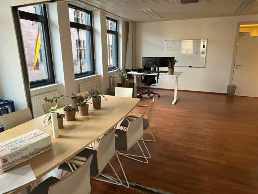 Bürofläche zur Miete provisionsfrei 10 € 8 Zimmer 307 m² Bürofläche Weintraubengasse 2 Sebald Nürnberg 90403