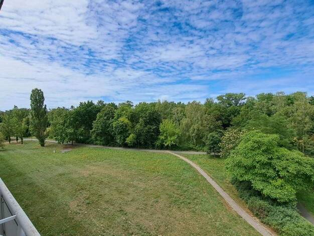 Wohnung zur Miete 451 € 2 Zimmer 60,1 m² 4. Geschoss Chopinring 23 Eisenhüttenstadt 15890