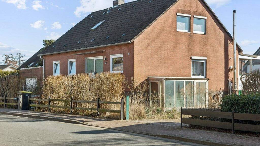 Einfamilienhaus zum Kauf 345.000 € 6 Zimmer 128 m² 529 m² Grundstück Schloß Ricklingen Garbsen 30826