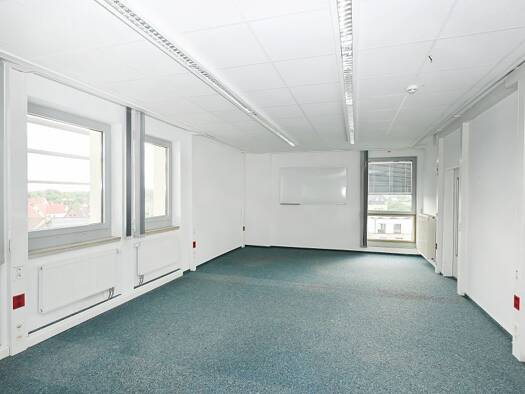 Bürofläche zur Miete 6.086 € 716 m² Bürofläche Neuenhäusen Celle 29221