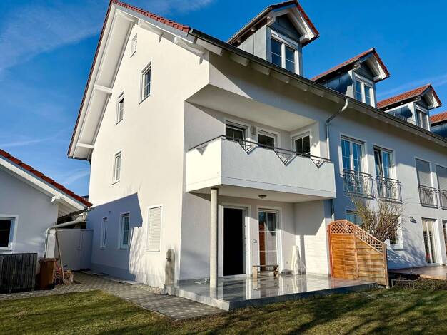 Reihenendhaus zur Miete 1.870 € 7 Zimmer 255 m² 778 m² Grundstück frei ab 01.01.2027 Leiblfing Leiblfing 94339