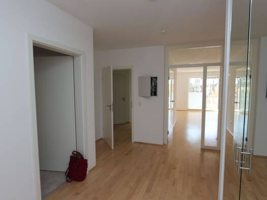 Wohnung zur Miete 750 € 2 Zimmer 89 m² Geschoss 2/4 frei ab 01.05.2026 Rendsburg 24768
