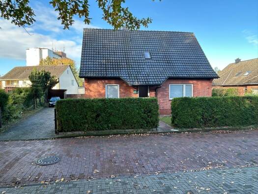 Einfamilienhaus zur Miete 1.200 € 6 Zimmer 140 m² 852 m² Grundstück frei ab 01.12.2026 Deichstraße 22 Nienburg Nienburg (Weser) 31582