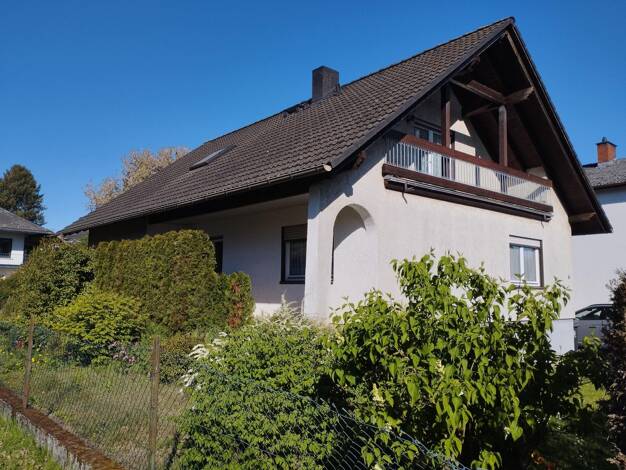 Einfamilienhaus zum Kauf 325.000 € 6 Zimmer 154 m² 610 m² Grundstück frei ab sofort Hermannstein Wetzlar 35586