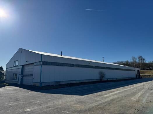 Lagerhalle zur Miete provisionsfrei 3,50 € 1.460 m² Lagerfläche teilbar ab 1.460 m² Lindenstraße 5 Deubachshof Krauthausen 99819