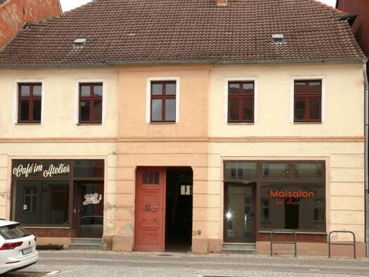 Wohn- und Geschäftshaus zum Kauf als Kapitalanlage geeignet 295.000 € 335 m² 800 m² Grundstück Kloster Zinna Jüterbog 14913