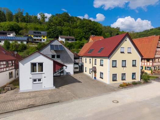 Mehrfamilienhaus zum Kauf 10 Zimmer 253 m² 1.983 m² Grundstück Würgau Scheßlitz 96110