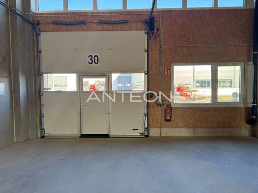 Lagerhalle zur Miete - Erstbezug 1.425 m² Lagerfläche Lierenfeld Düsseldorf 40231