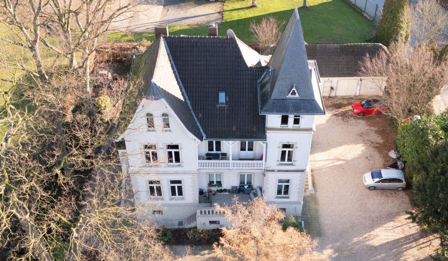 Villa zum Kauf - Ansicht 2