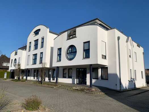 Wohnung zum Kauf provisionsfrei 169.000 € 4,5 Zimmer 110 m² 1. Geschoss frei ab sofort Melstruper Straße 10 Lathen Lathen 49762