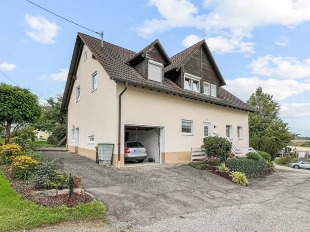 Mehrfamilienhaus zum Kauf 295.000 € 7 Zimmer 149,6 m² 440 m² Grundstück Lippach Westhausen 73463