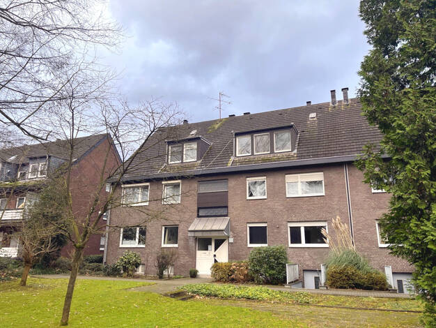 Wohnung zum Kauf 99.000 € 3 Zimmer 61 m² Dachgeschoss, 2. Geschoss Sterkrade-Nord Oberhausen 46145