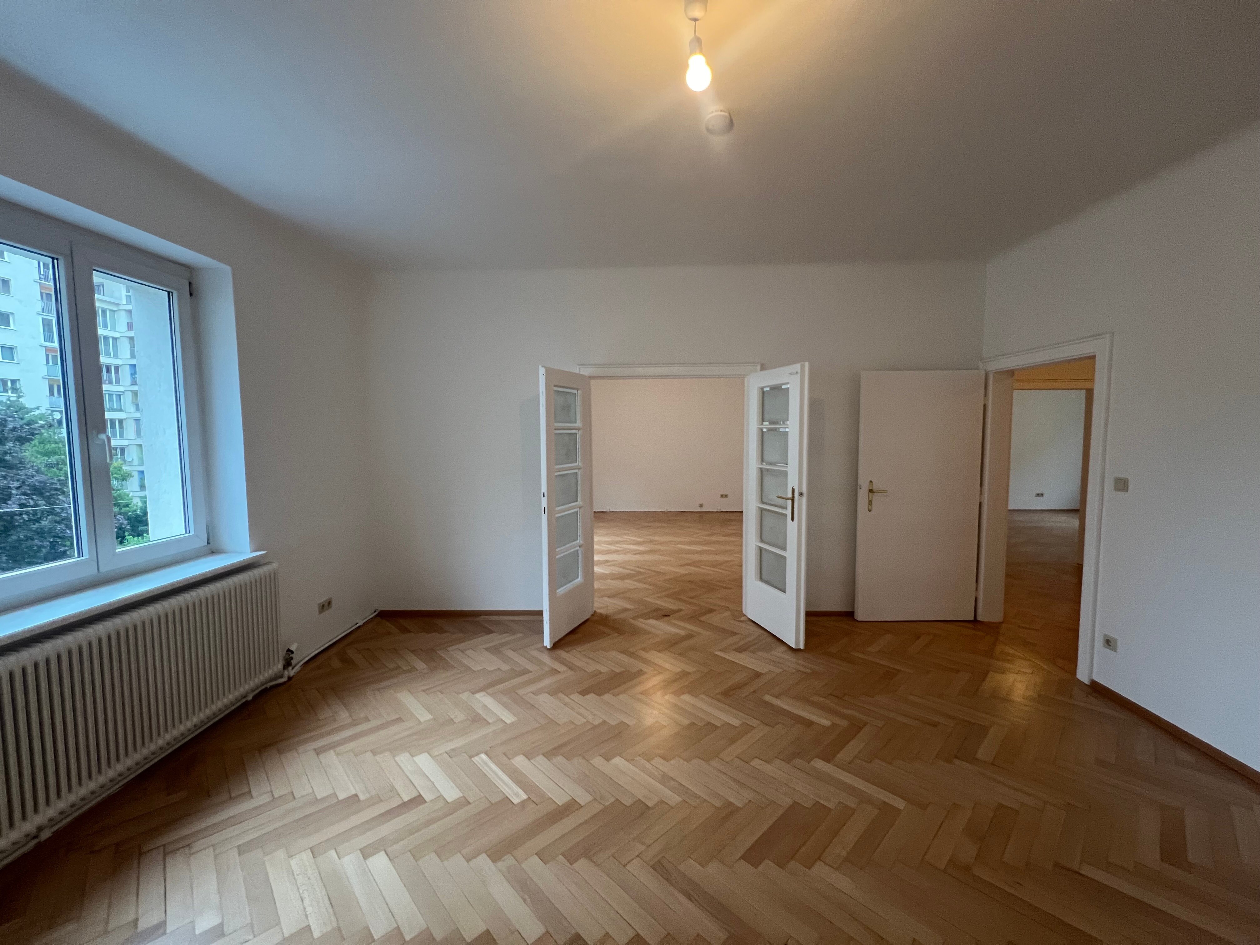 Wohnung zur Miete 995 € 3 Zimmer 94 m²<br/>Wohnfläche 3. Stock<br/>Geschoss Ab sofort<br/>Verfügbarkeit Strauchergasse Innere Stadt Graz(Stadt) 8010