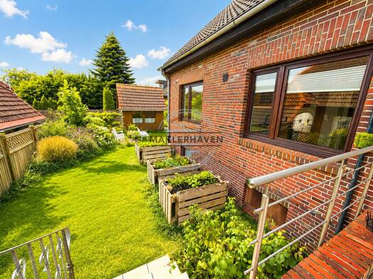 Einfamilienhaus zum Kauf 275.000 € 6 Zimmer 150 m² 637 m² Grundstück Sengwarden Wilhelmshaven 26388