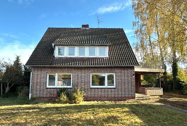 Einfamilienhaus zum Kauf provisionsfrei 159.000 € 8 Zimmer 140 m²<br/>Wohnfläche 421 m²<br/>Grundstück Wichmannsburg Bienenbüttel 29553