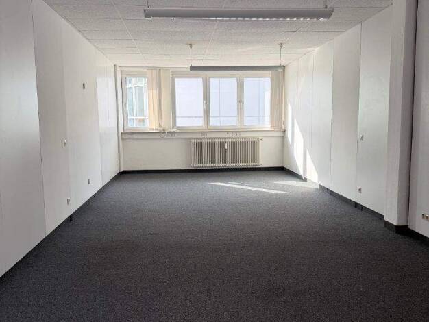 Bürofläche zur Miete provisionsfrei 550 € 59 m² Bürofläche Schmidener Str. Bad Cannstatt Stuttgart 70374