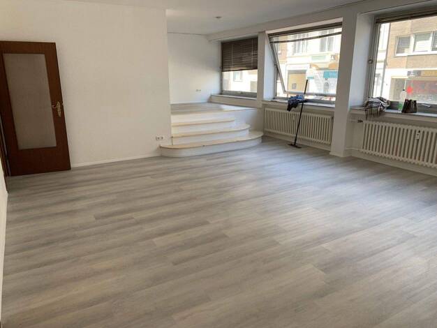 Wohnung zur Miete 900 € 1,5 Zimmer 60 m² 1. Geschoss frei ab sofort Schloßstraße 69 Pempelfort Düsseldorf 40477