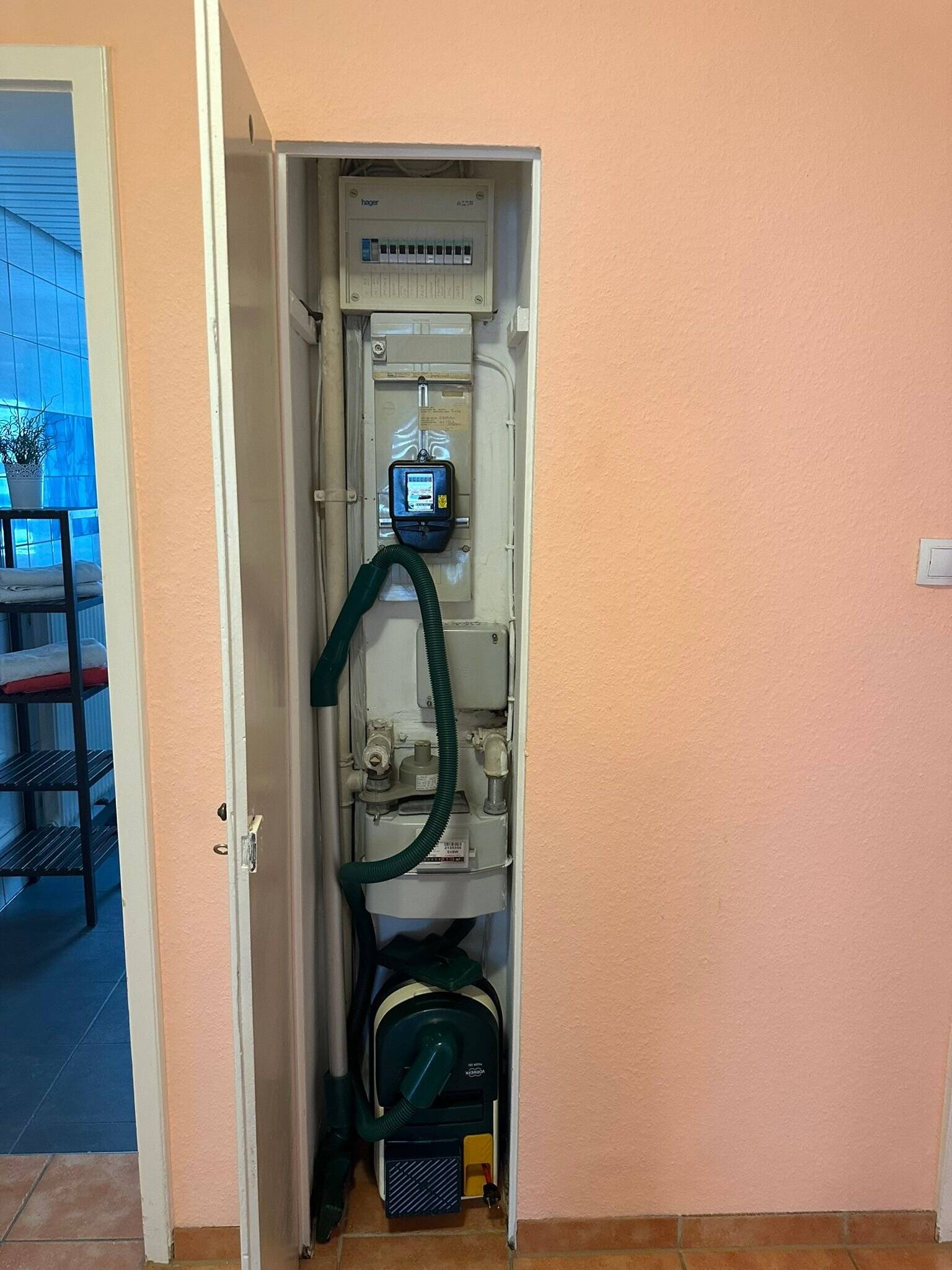 Property thumbnail 9