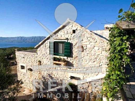 Villa zum Kauf 550.000 € 2 Zimmer 40 m² 2.000 m² Grundstück Povlja 21413
